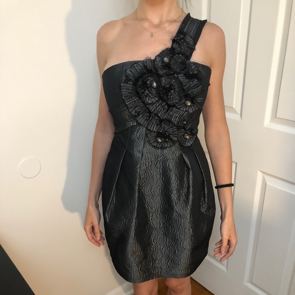 BCBG Maxazria · Dress - 04